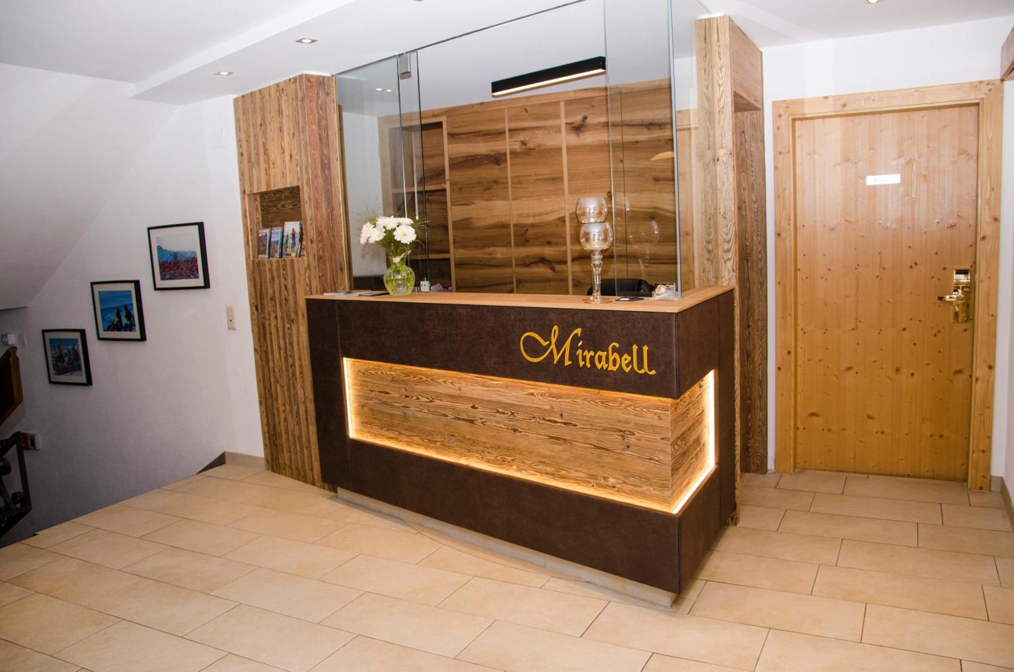 Hotel Garni Mirabell 3*