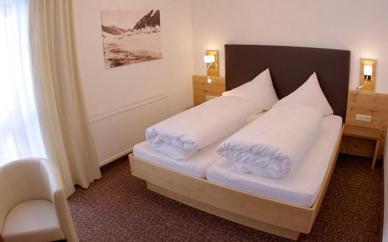 Hotel Garni Mirabell 3*